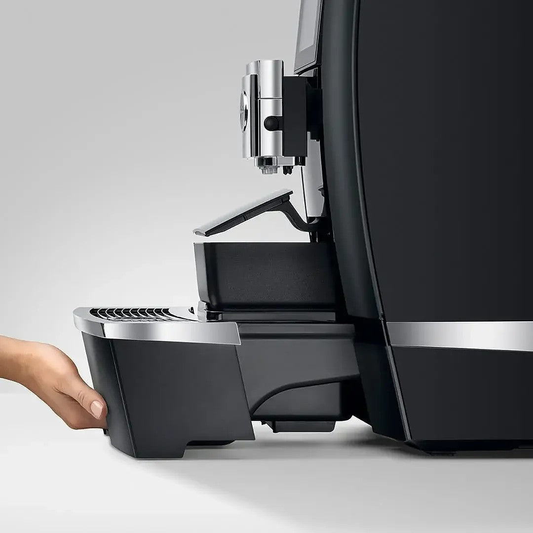 Jura Giga X8 tray removal for easy cleaning