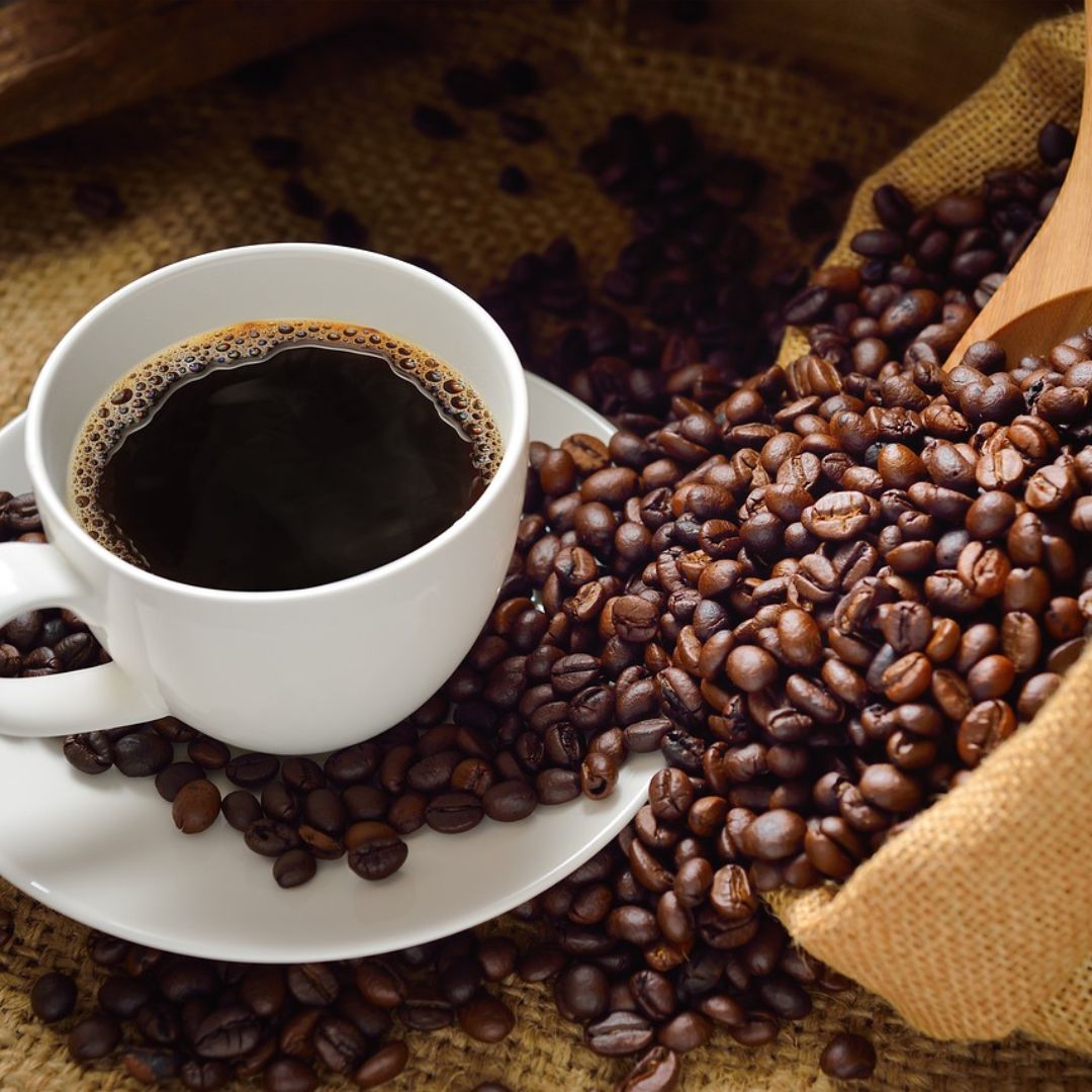Baressa Paso coffee beans in cup with traditional sack